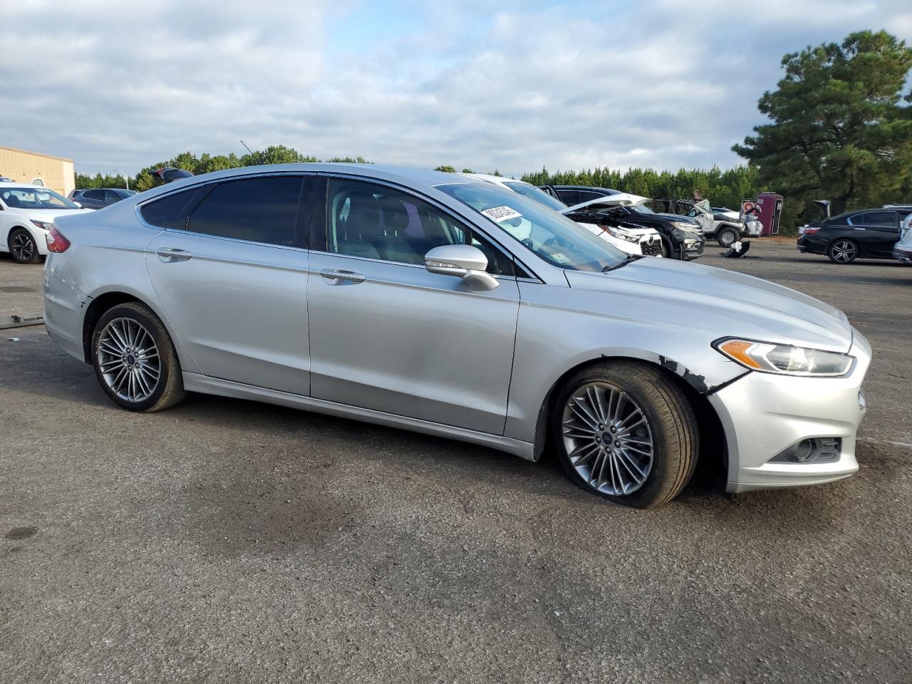 2013 Ford Fusion Se - Image 4