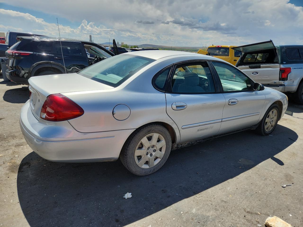 2002 Ford Taraus - Фото 3