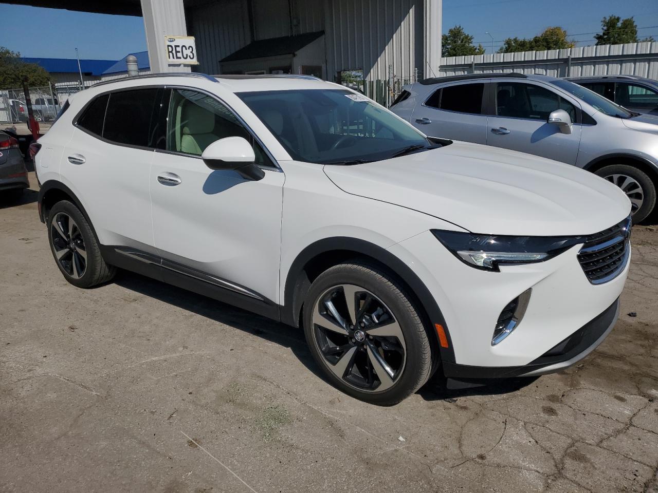 2022 Buick Envision Essence - Фото 4