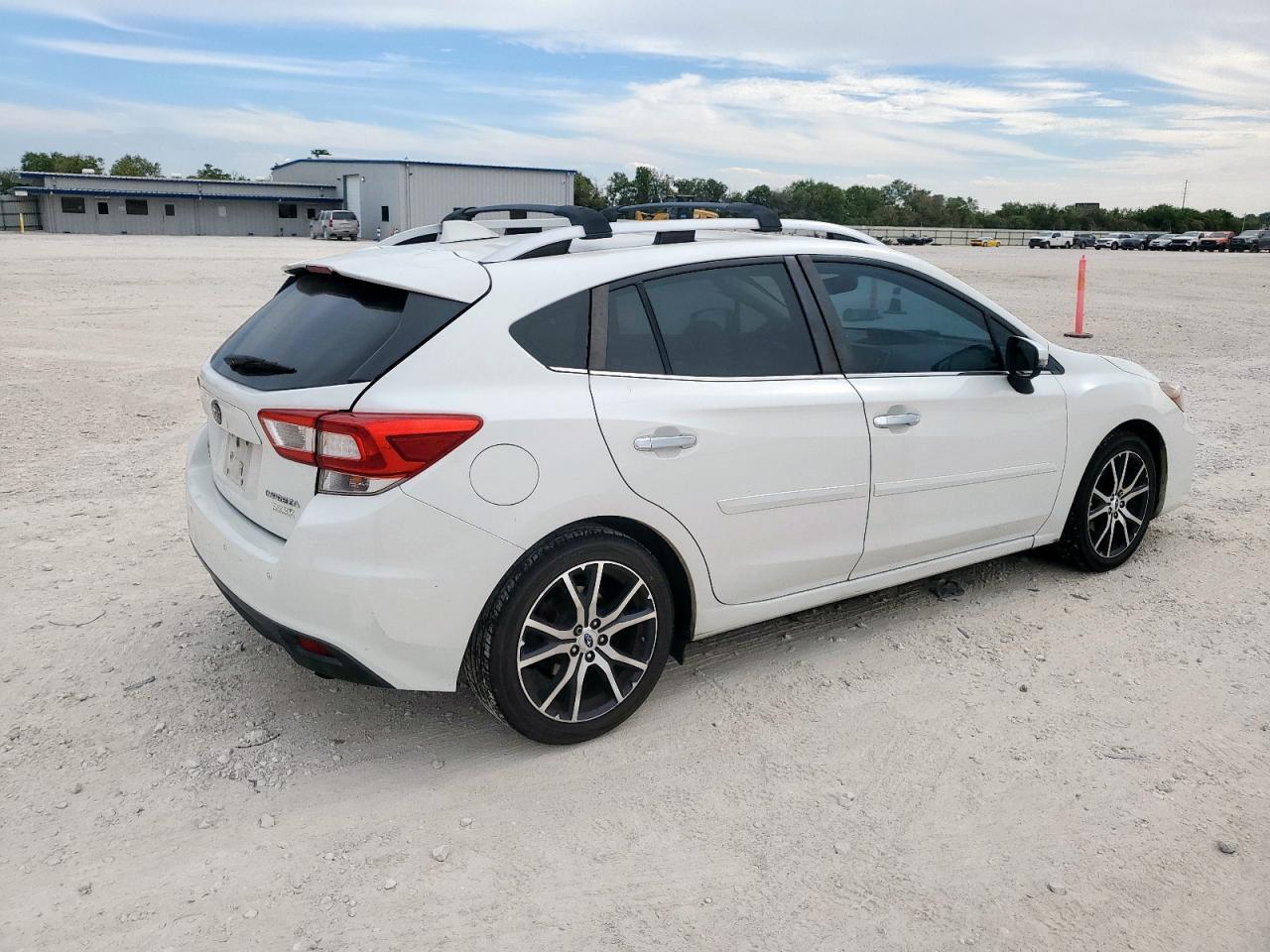 2017 Subaru Impreza Limited - Фото 3