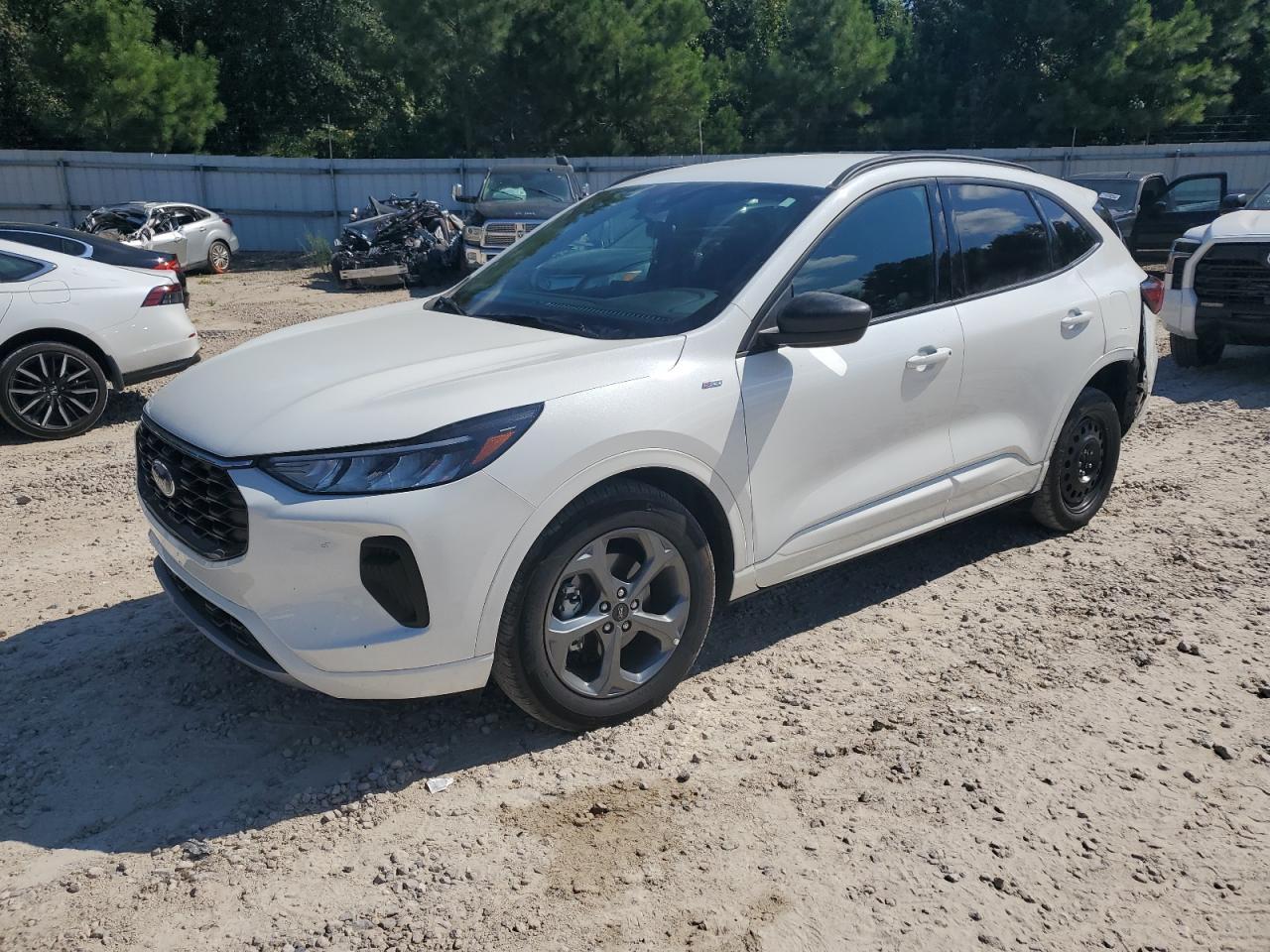 2020 Ford Escape St Line