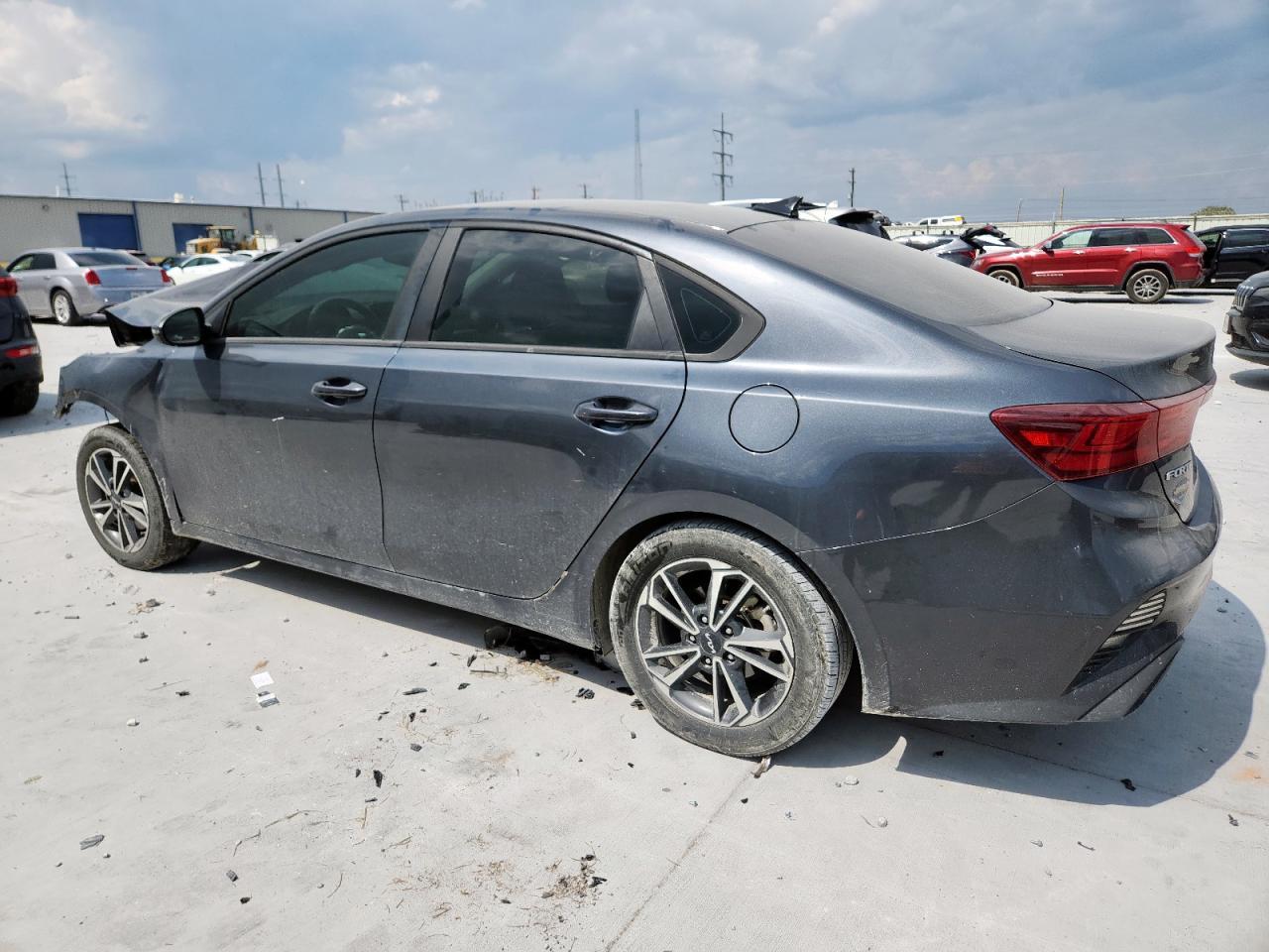 2023 Kia Forte Lx - Фото 2