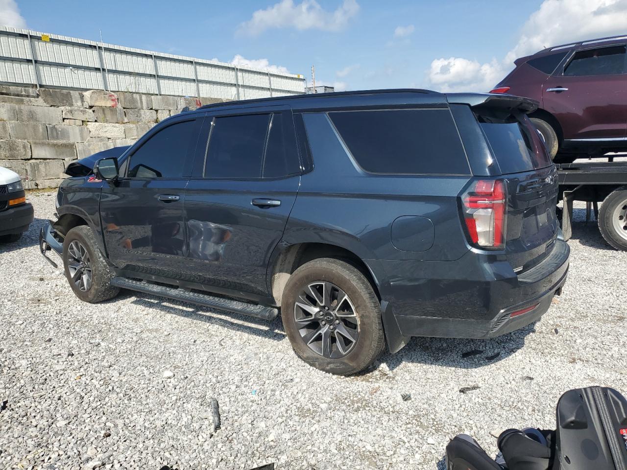 2021 Chevrolet Tahoe K1500 Z71 - Фото 2