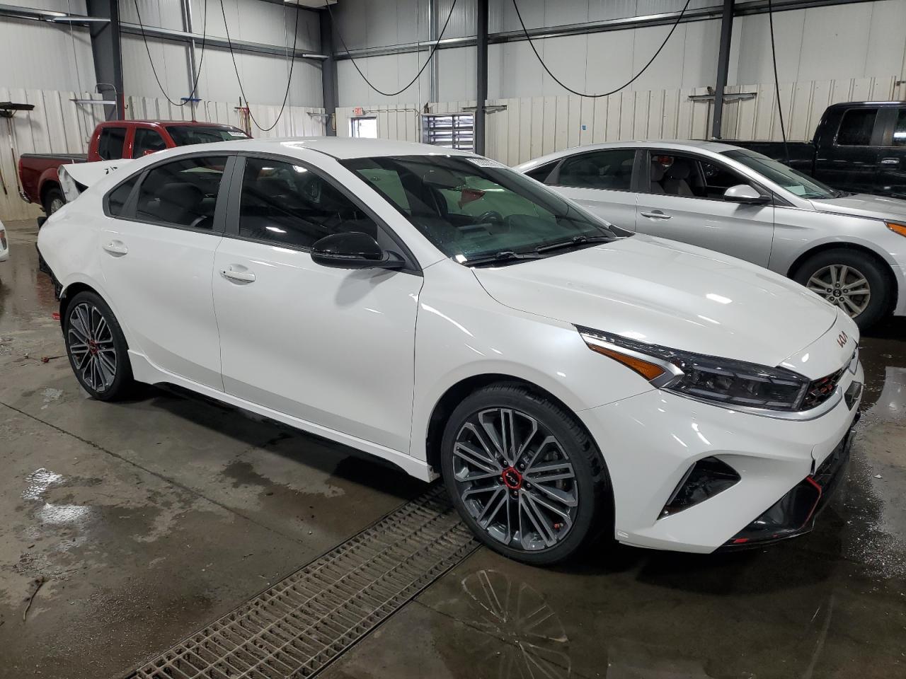 2023 Kia Forte Gt - Фото 4