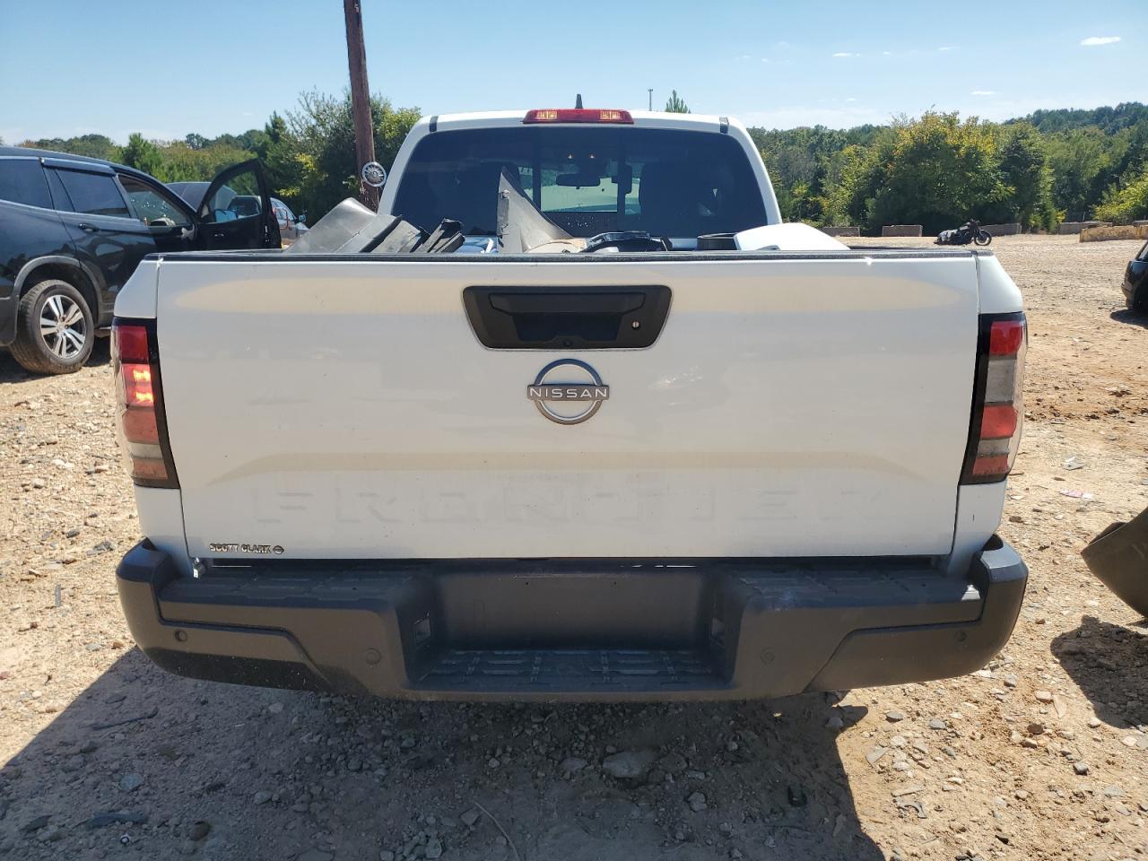 2025 Nissan Frontier S - Image 6