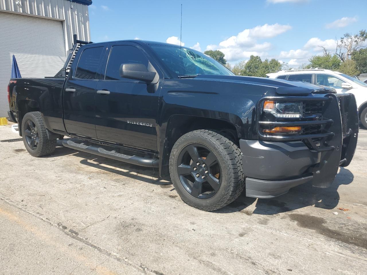 2016 Chevrolet Silverado K1500 - Фото 4