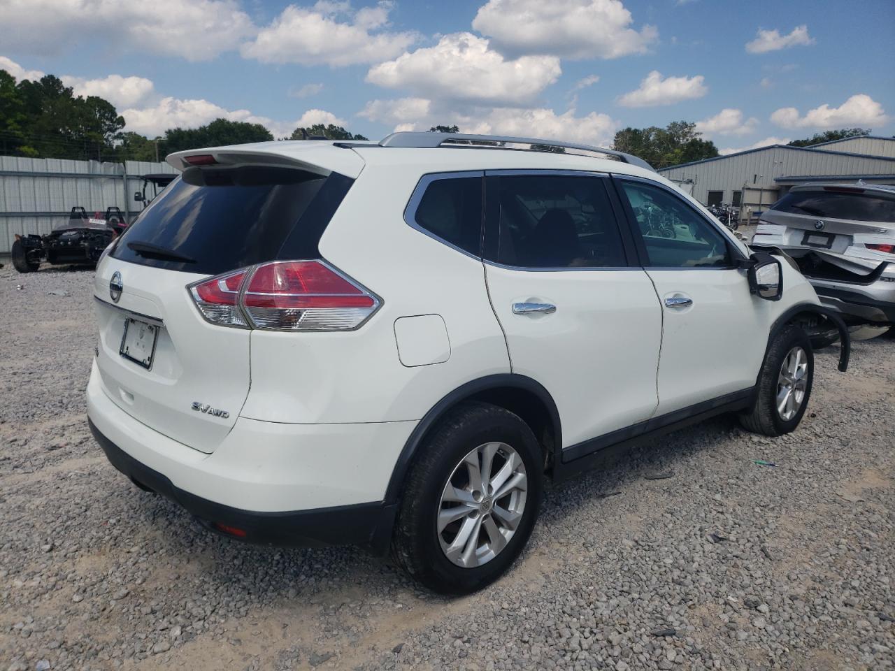 2015 Nissan Rogue S - Фото 3