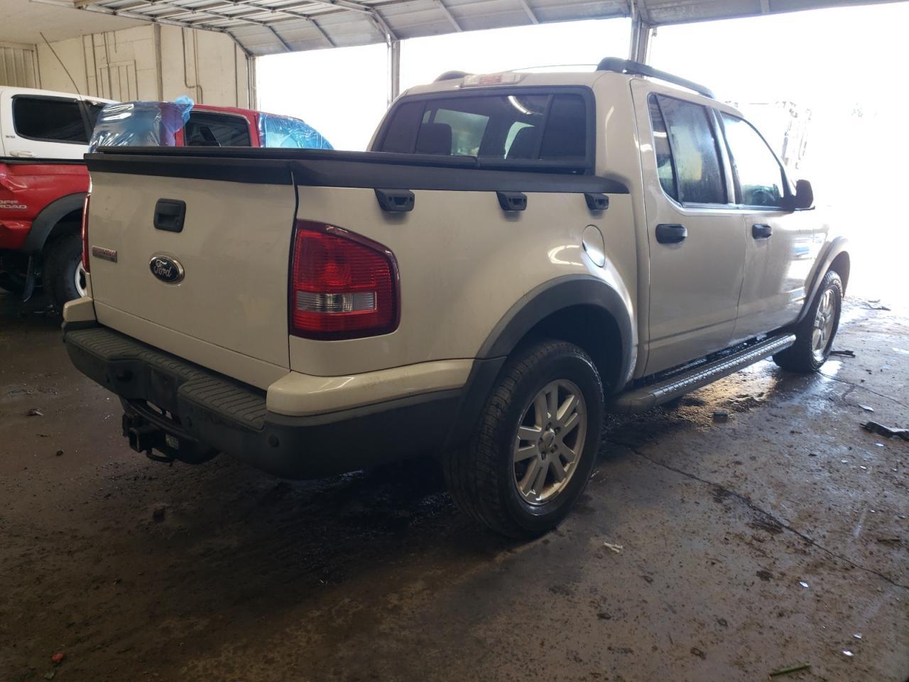 2010 Ford Explorer Sport Trac Xlt - Фото 3