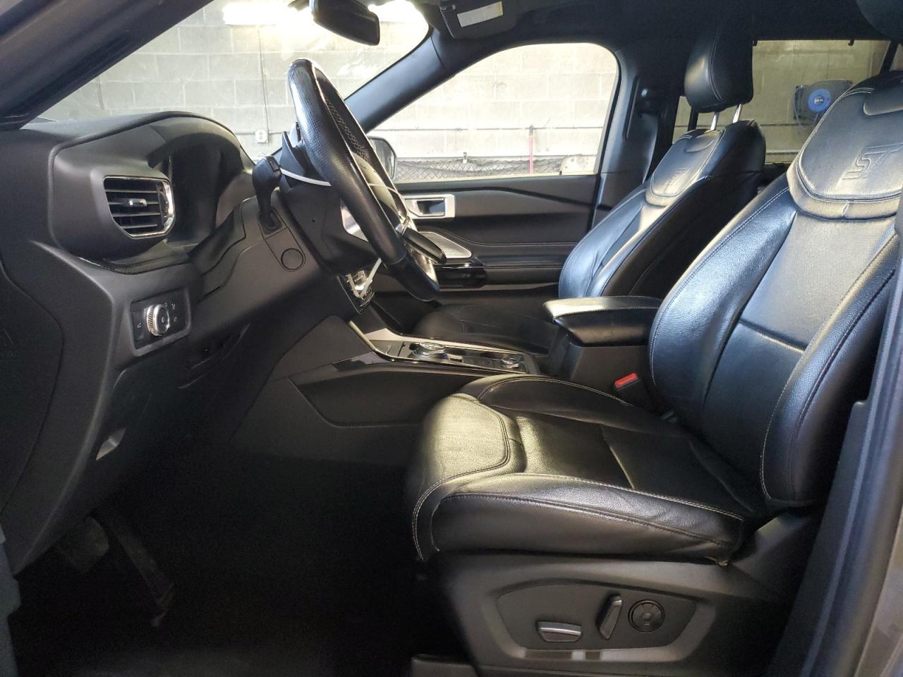 2021 Ford Explorer St - Image 7