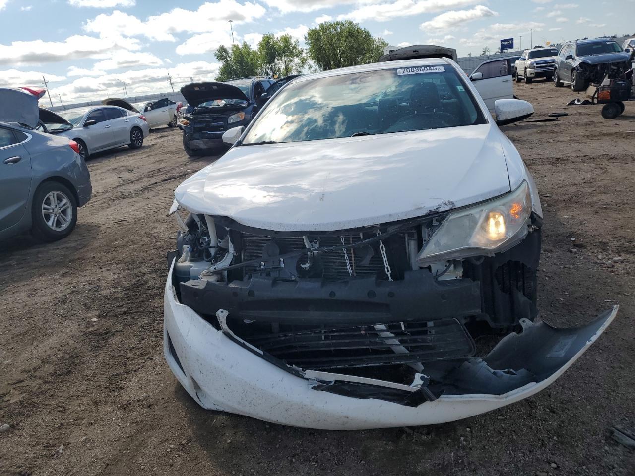 2014 Toyota Camry L - Фото 5