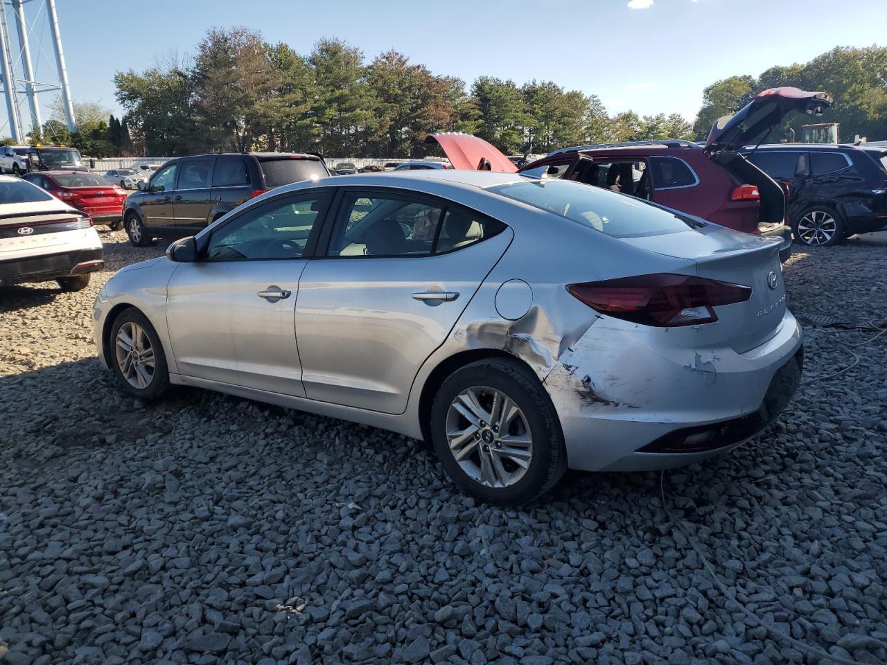 2019 Hyundai Elantra Sel - Фото 2