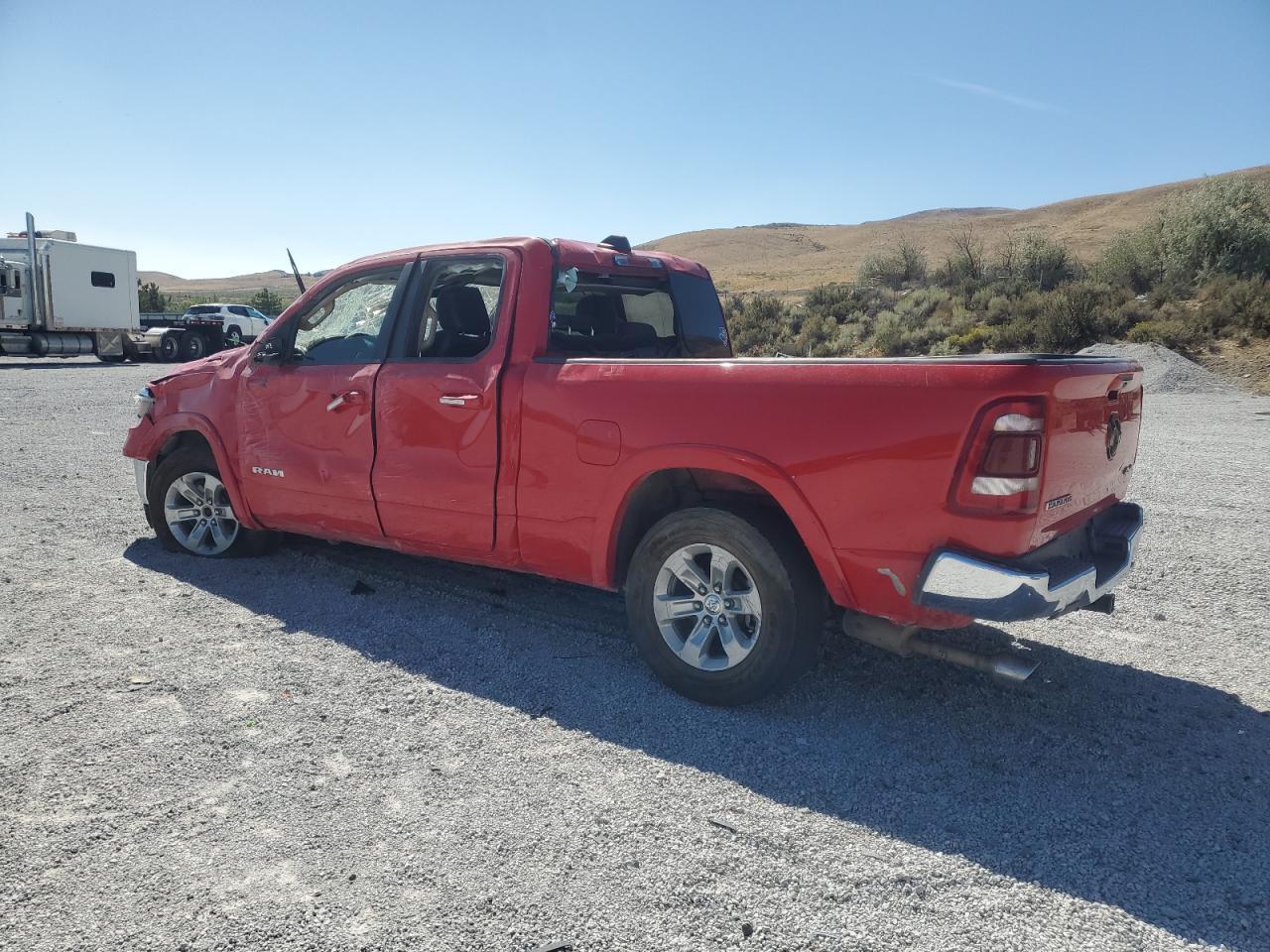 2020 Ram 1500 Laramie - Фото 2