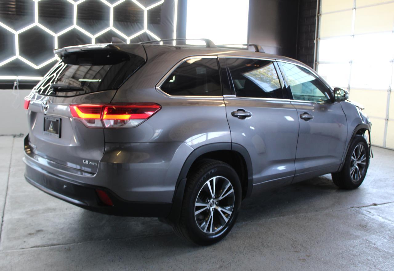 2018 Toyota Highlander Le - Фото 3