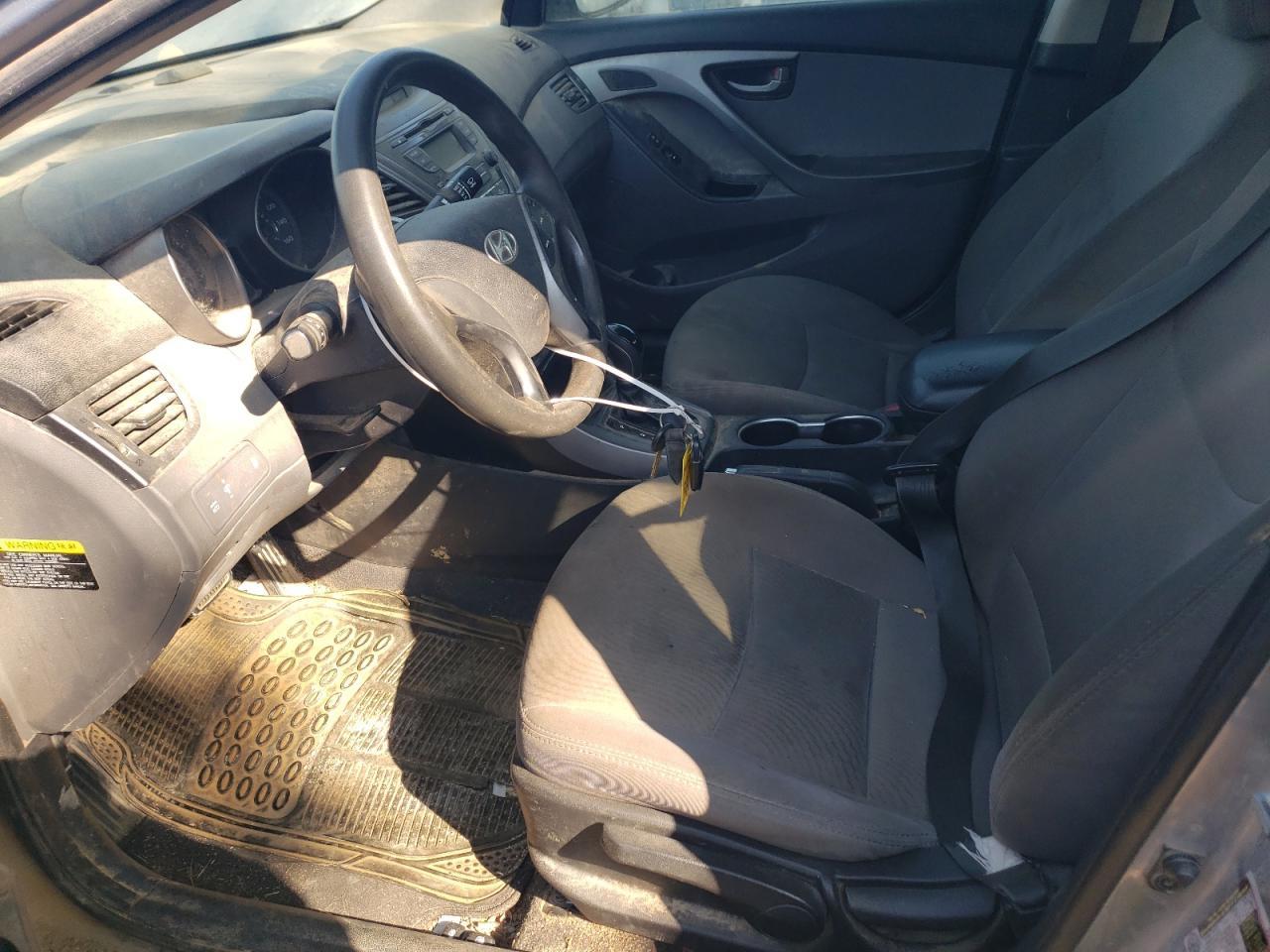 2016 Hyundai Elantra Se - Фото 7