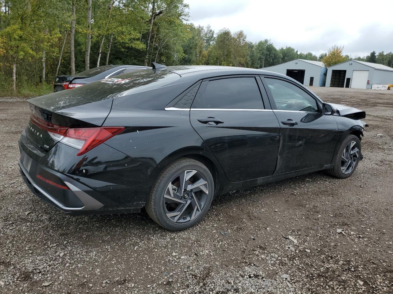 2025 Hyundai Elantra Limited - Image 3