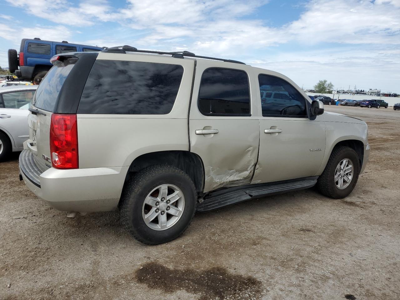2013 GMC Yukon Sle - Image 3