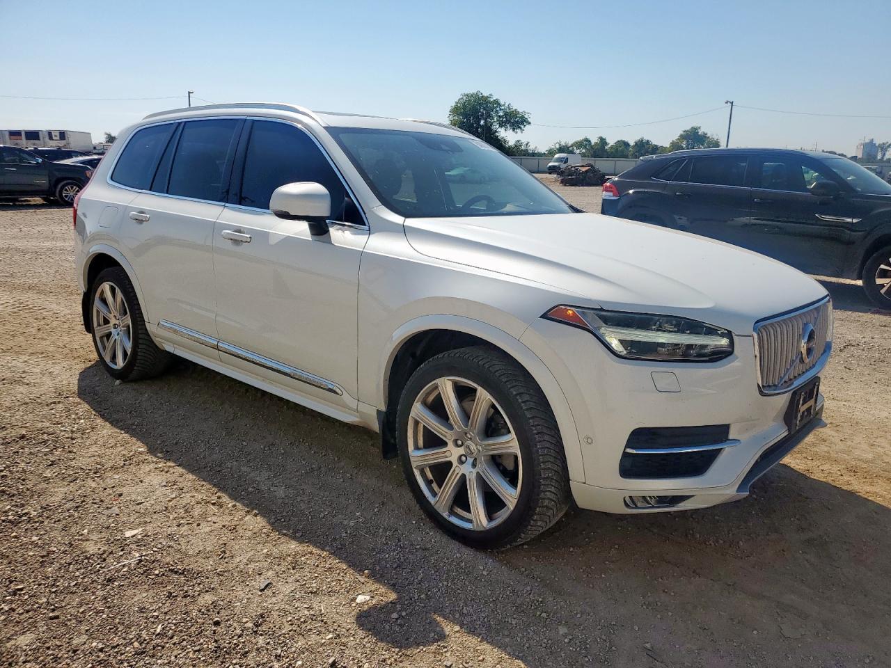 2017 Volvo Xc90 T6 - Image 4
