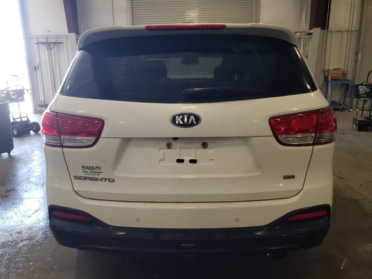 2017 Kia Sorento Lx - Фото 6