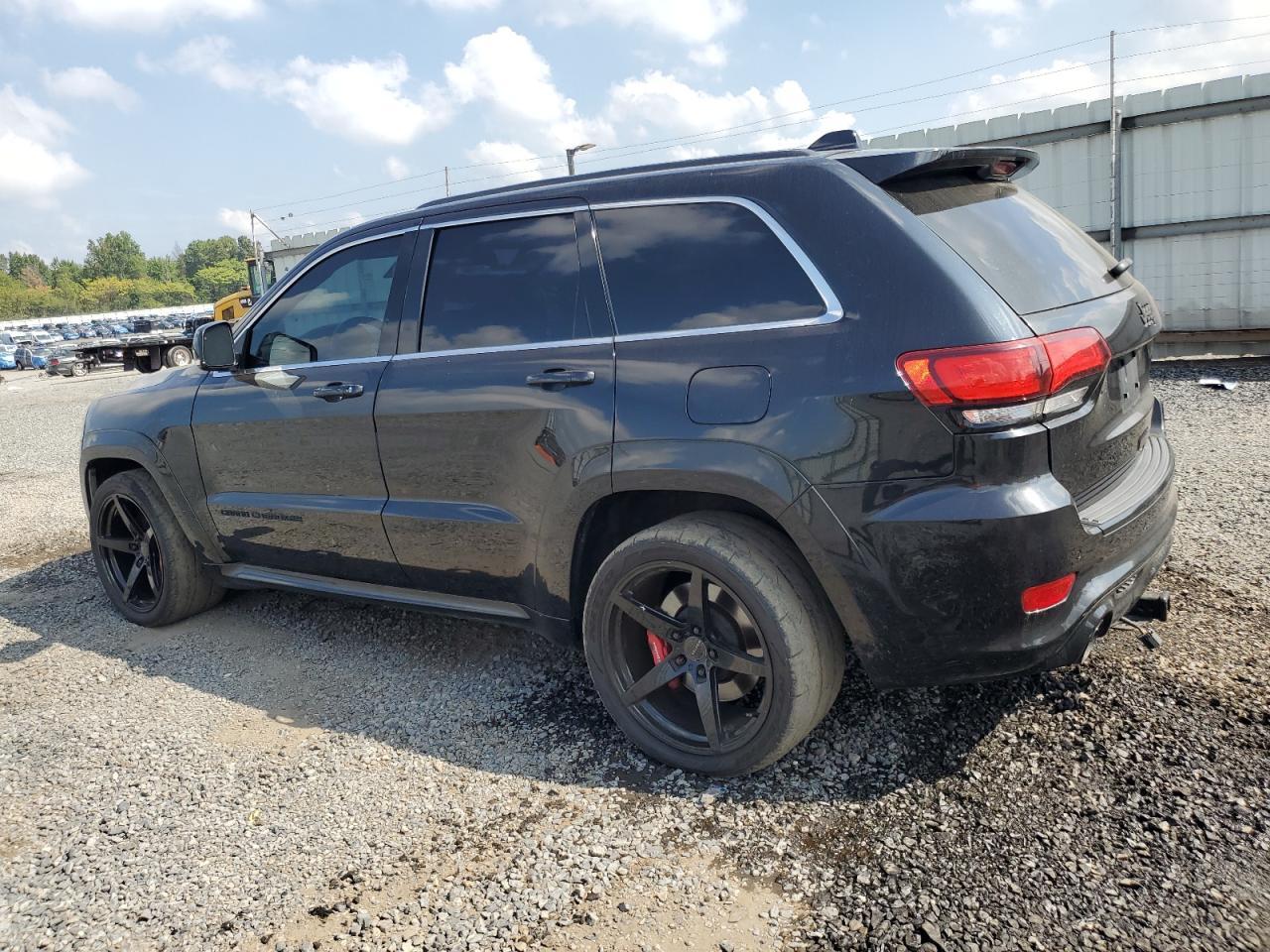 2015 Jeep Grand Cherokee Srt-8 - Image 2