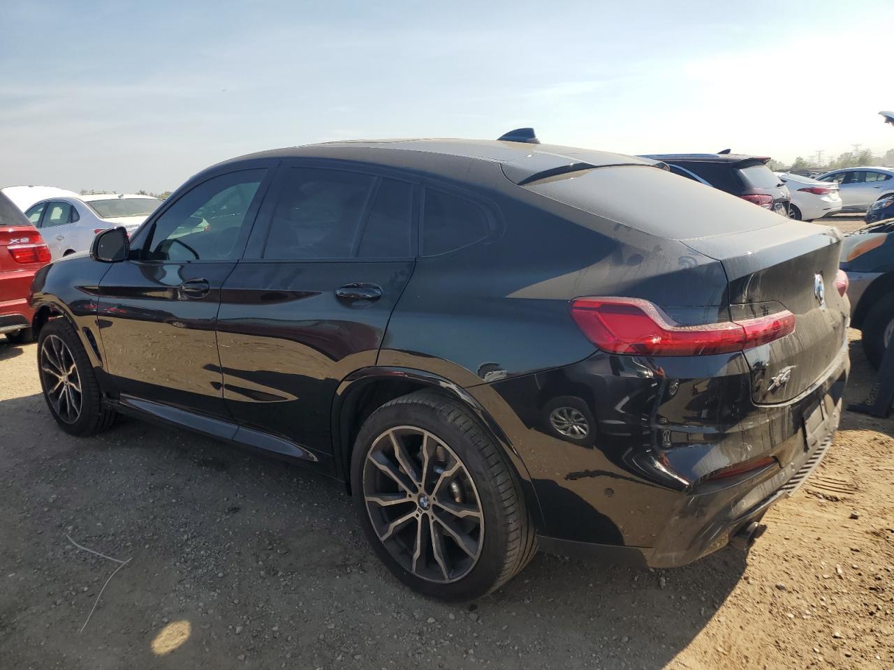 2021 BMW X4 xDrive30I - Фото 2