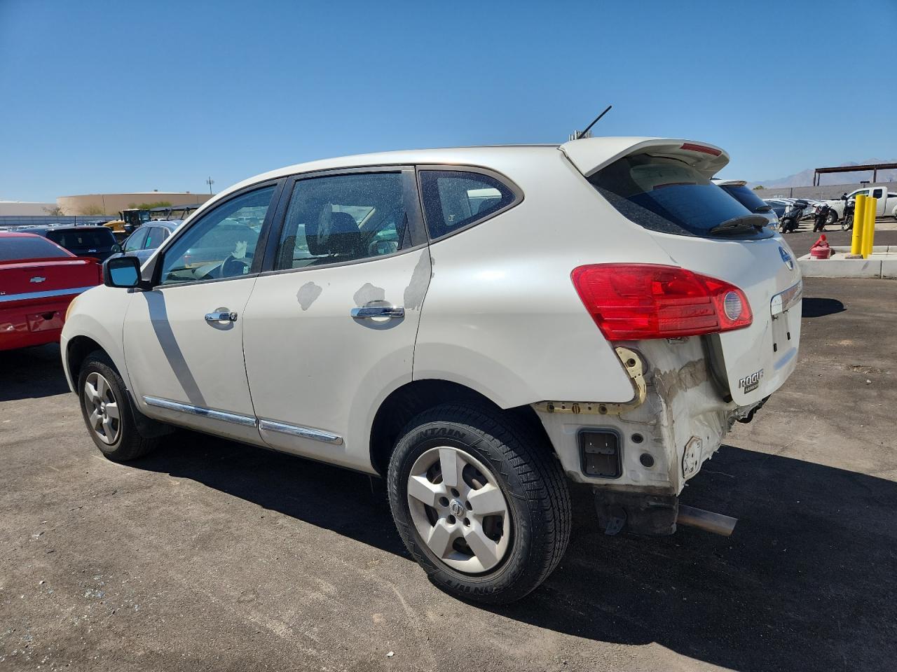 2013 Nissan Rogue S - Фото 2