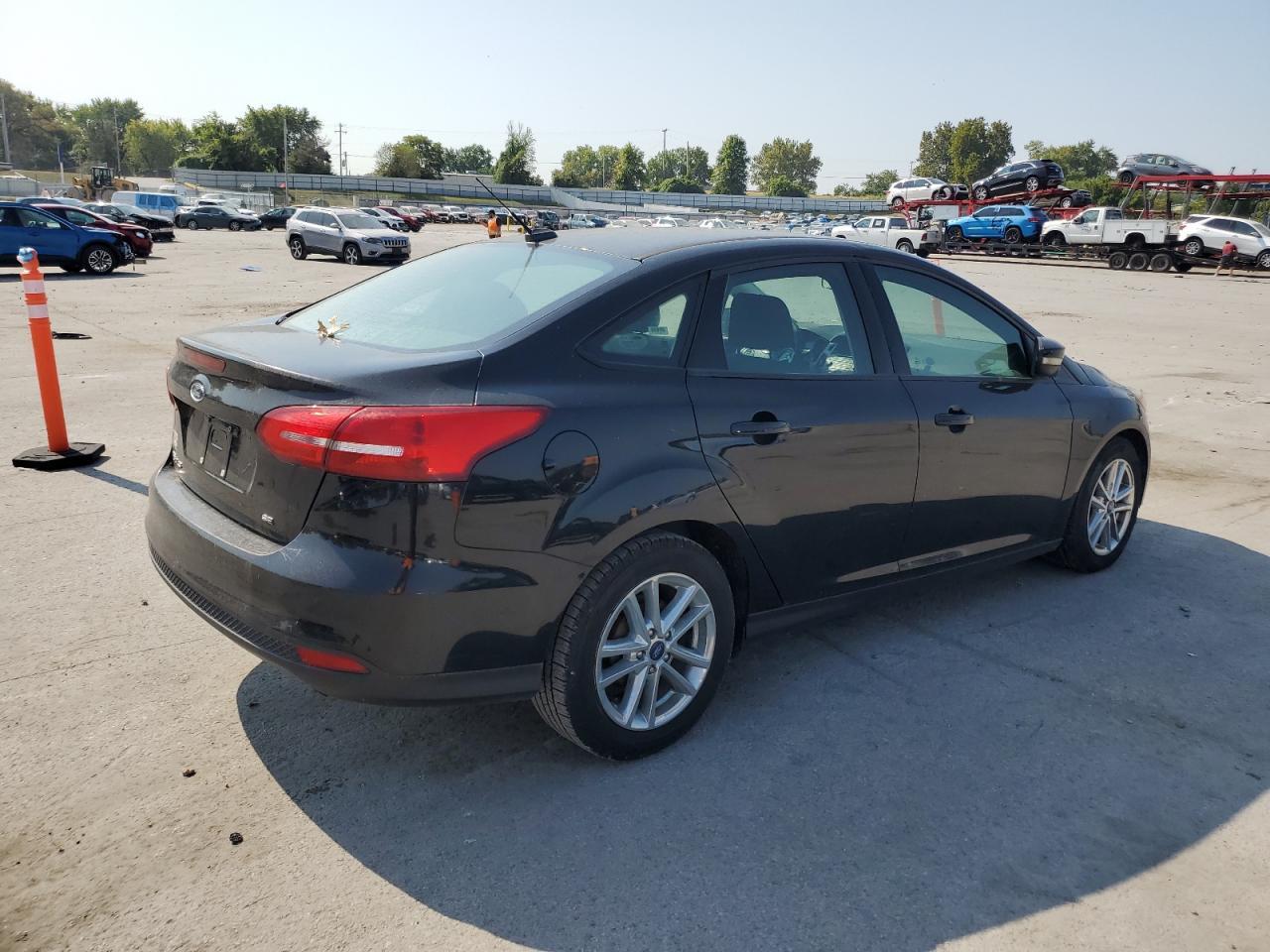2017 Ford Focus Se - Фото 3