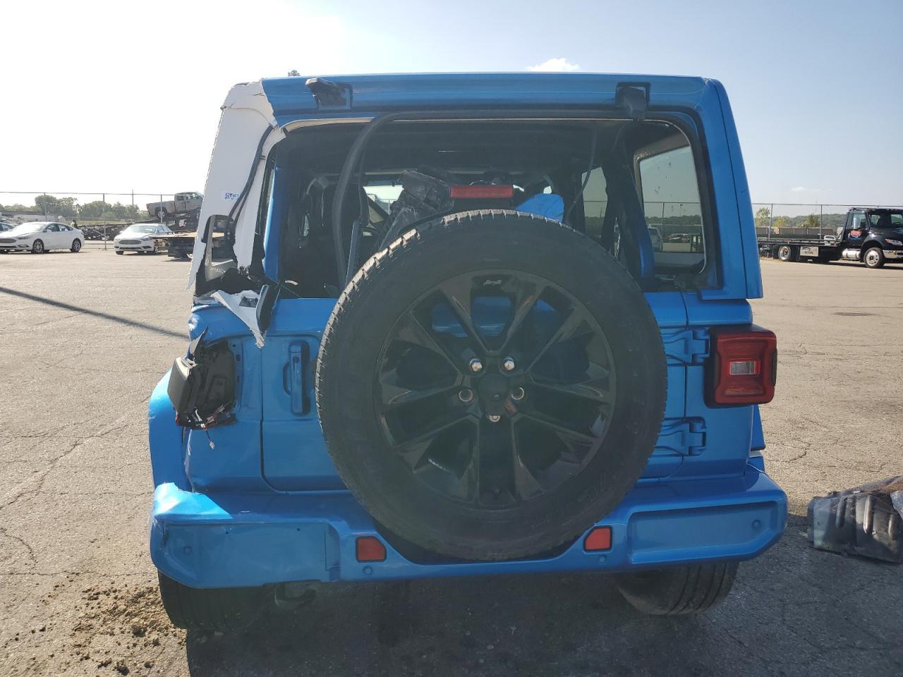 2021 Jeep Wrangler Unlimited Sahara - Image 6