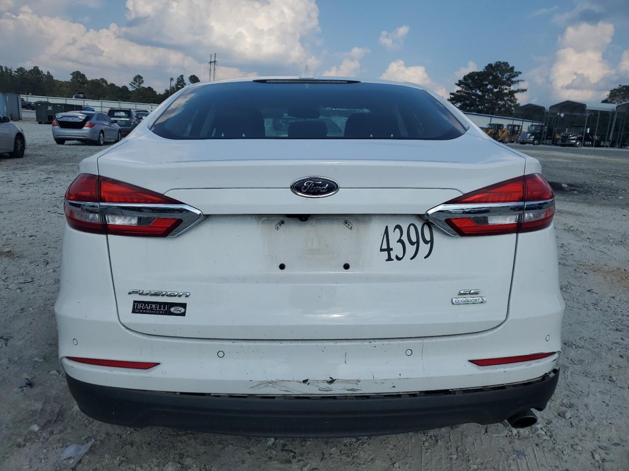 2020 Ford Fusion Se - Image 6