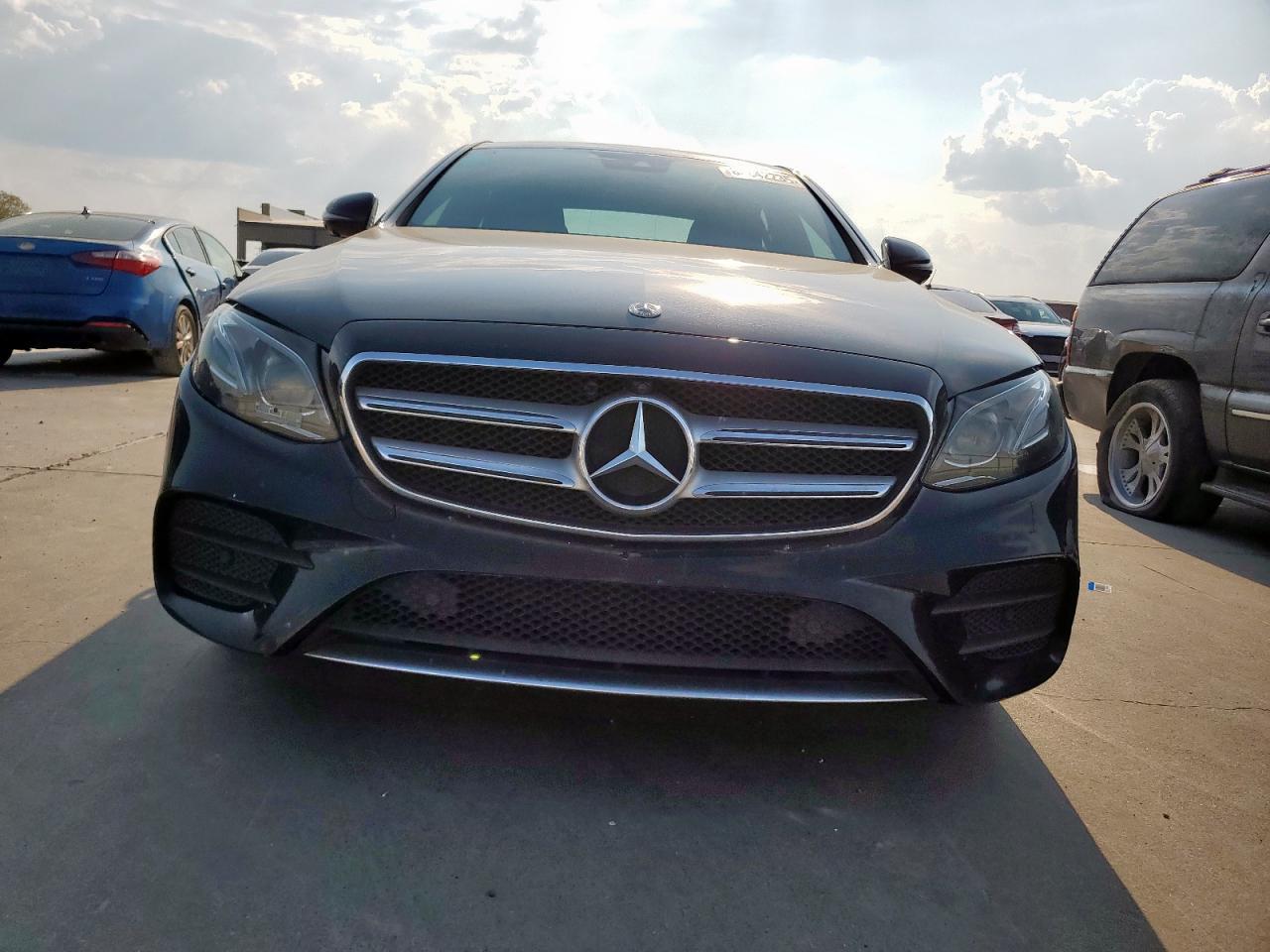 2019 Mercedes-Benz E 300 - Image 5