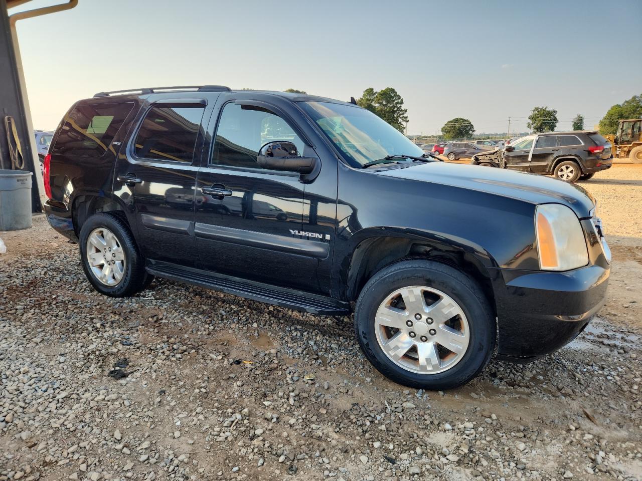 2007 GMC Yukon - Image 4