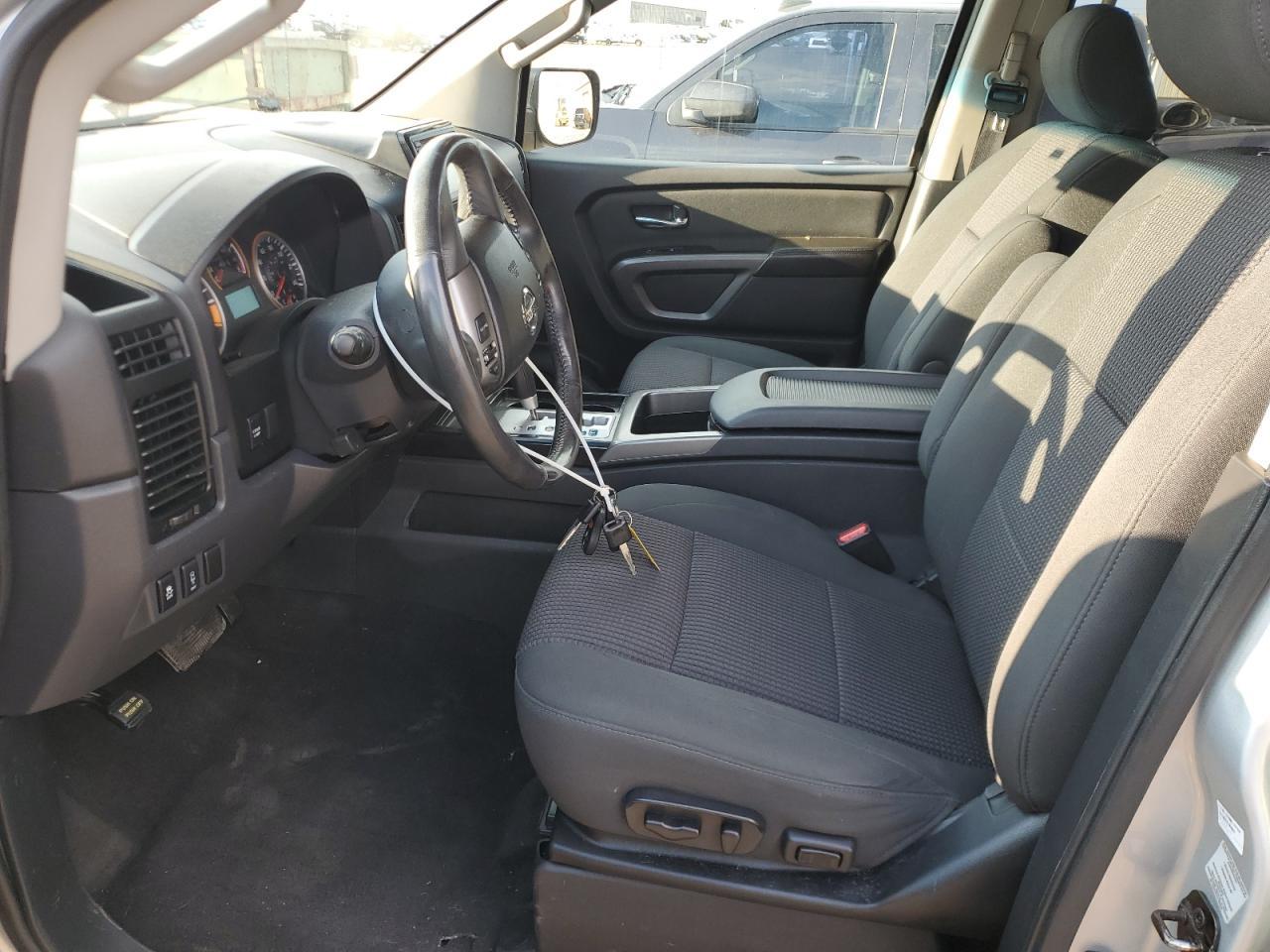 2015 Nissan Titan S - Фото 7