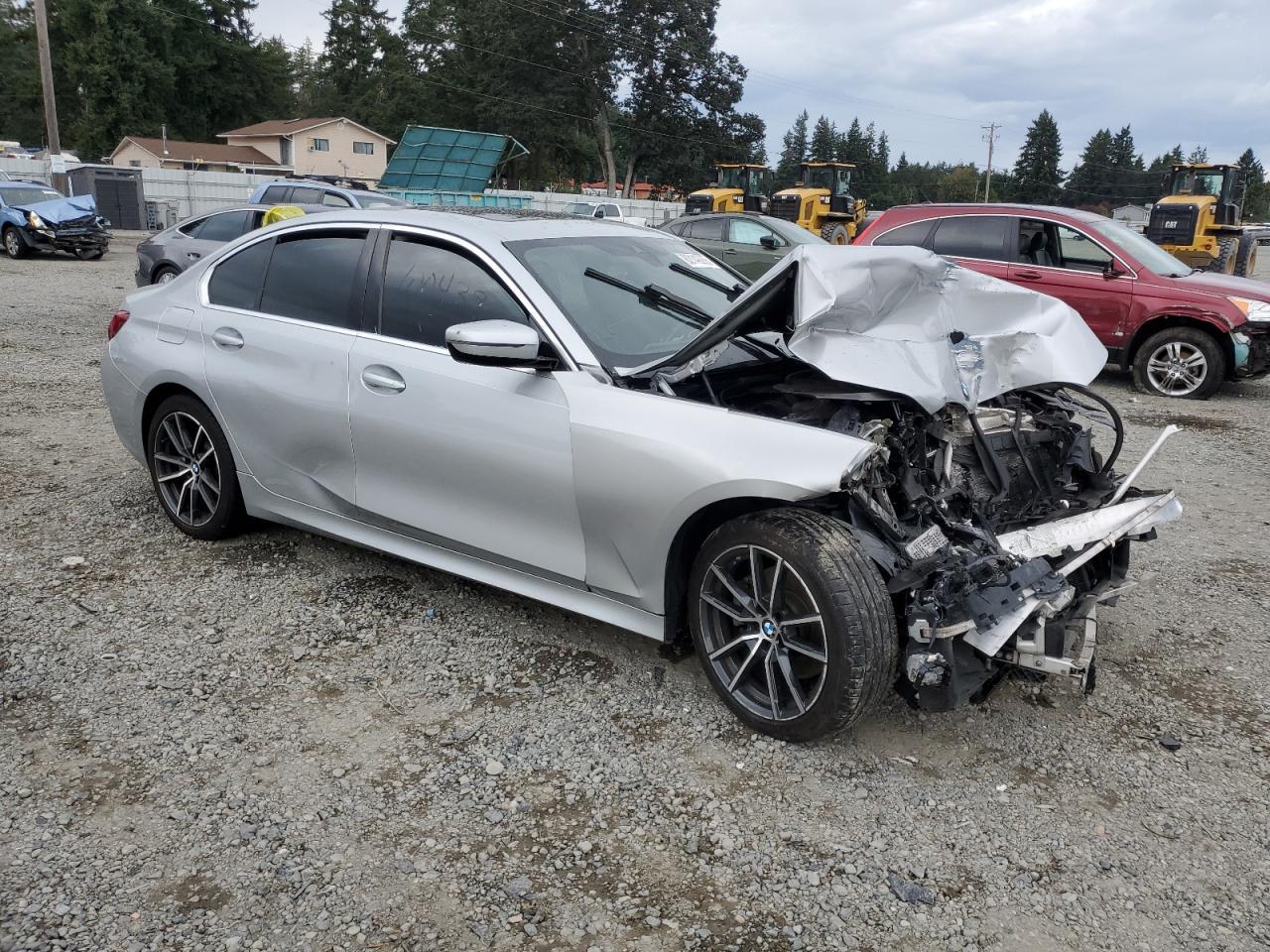 2020 BMW 330I - Фото 4