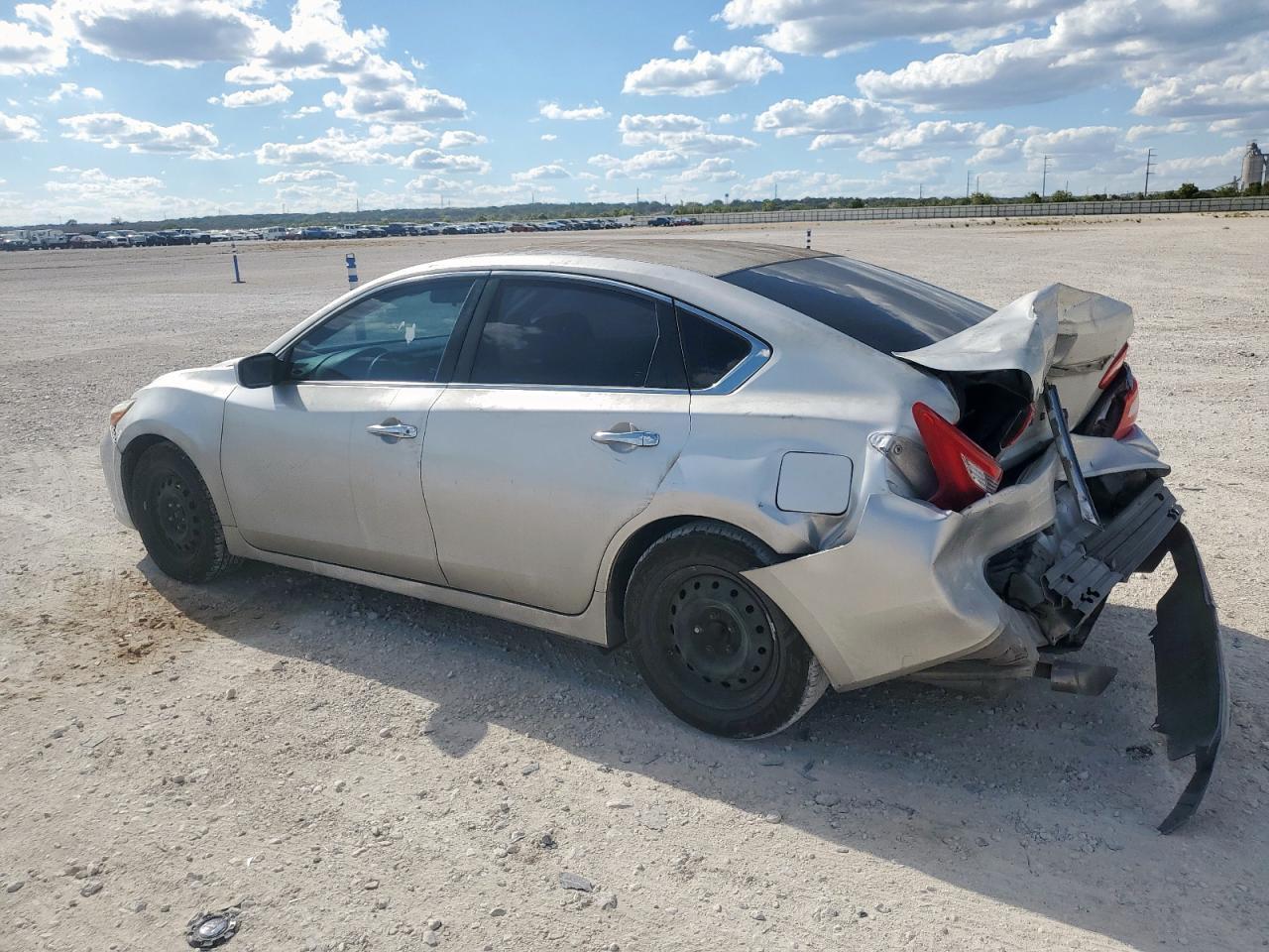 2017 Nissan Altima 2.5 - Image 2