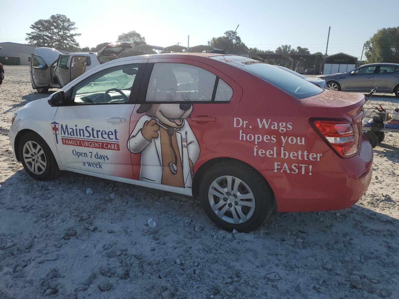 2017 Chevrolet Sonic Ls - Фото 2