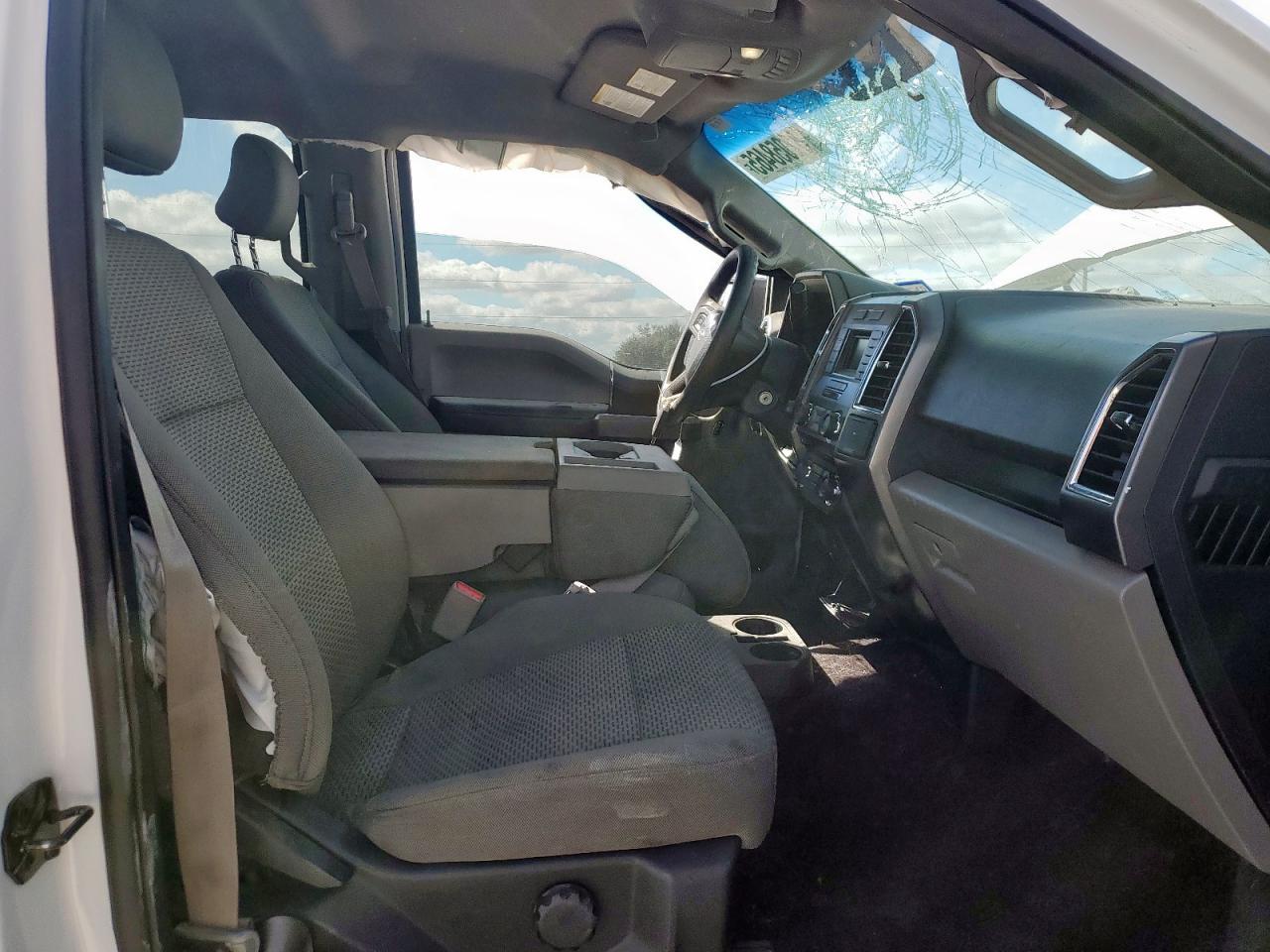 2016 Ford F150 Supercrew - Фото 7