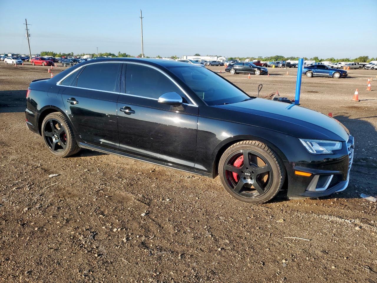 2019 Audi S4 Premium Plus - Image 4