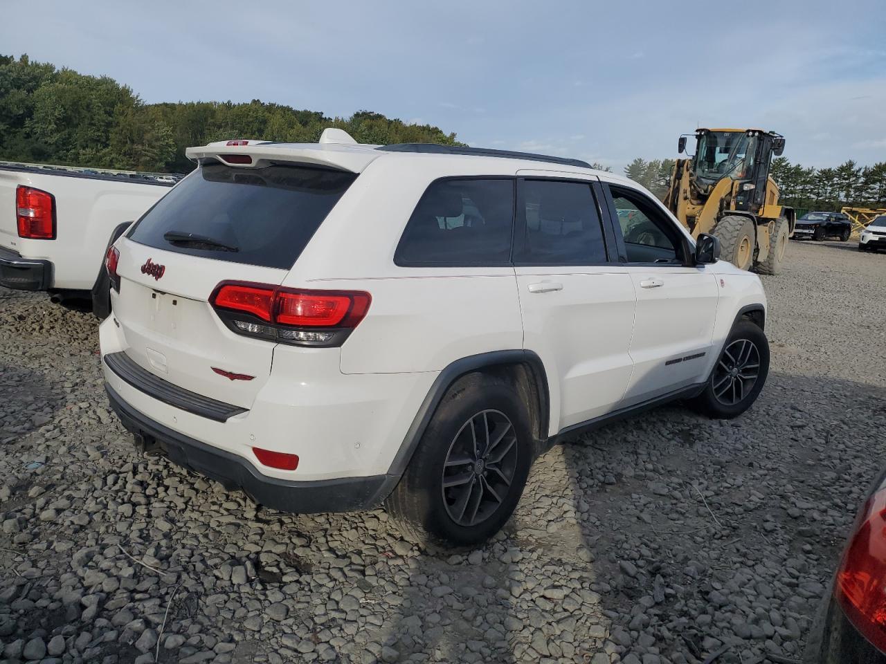 2018 Jeep Grand Cherokee Trailhawk - Image 3