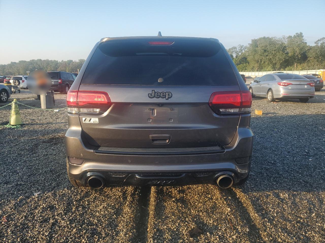 2017 Jeep Grand Cherokee Srt-8 - Image 6