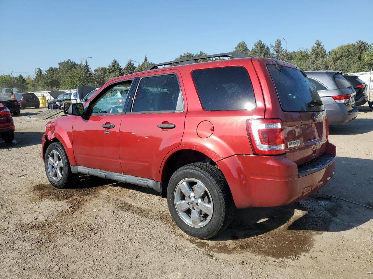 2012 Ford Escape Xlt - Image 2