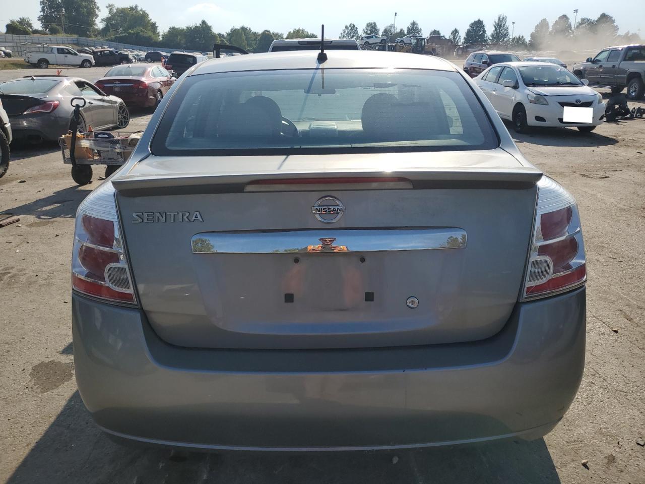 2012 Nissan Sentra 2.0 - Фото 6