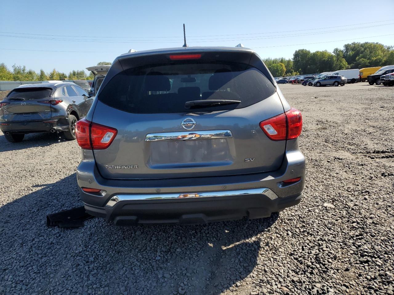 2018 Nissan Pathfinder S - Фото 6