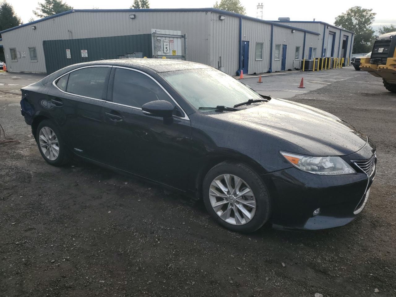 2014 Lexus Es 300H - Image 4