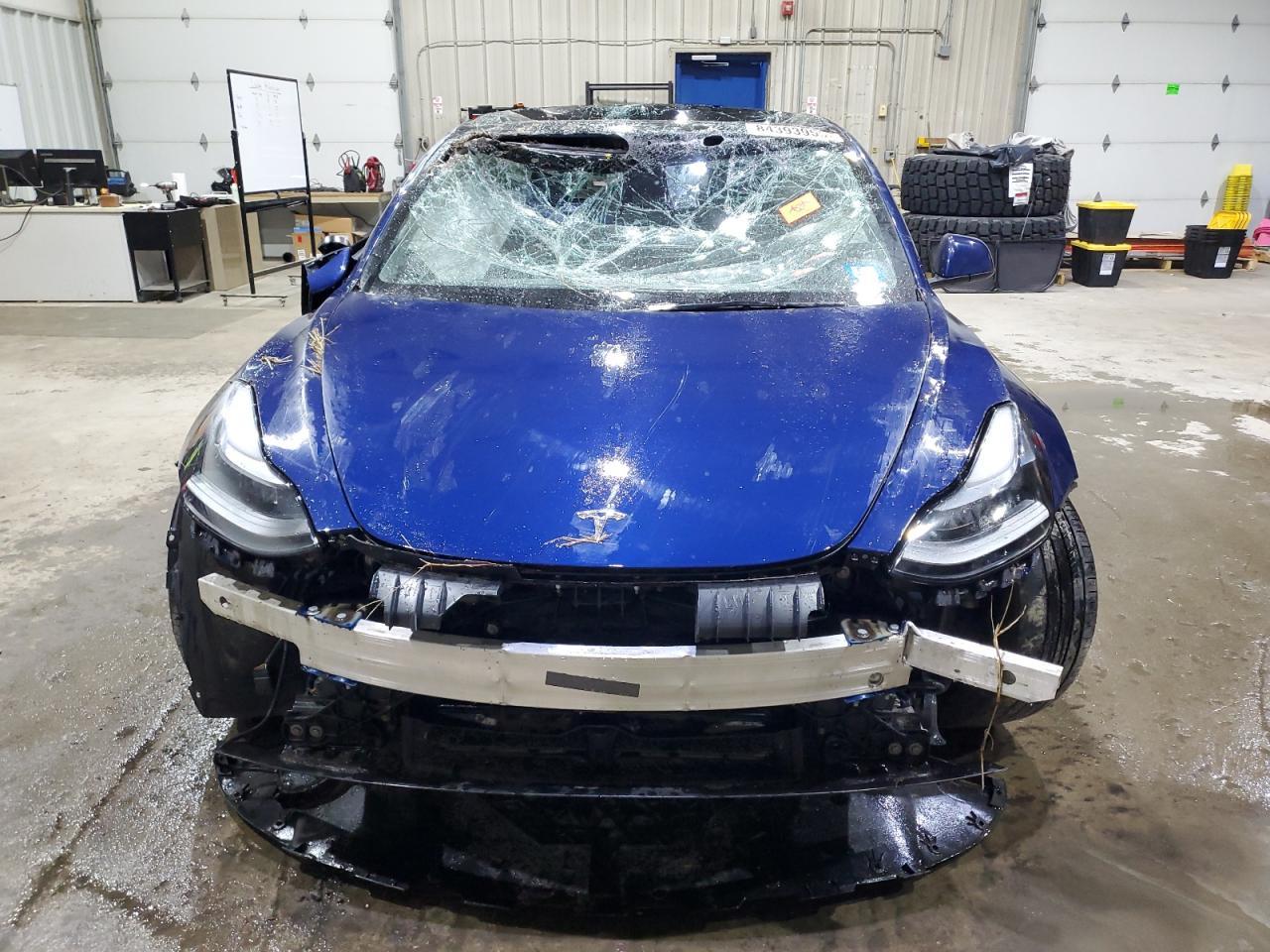 2023 Tesla Model 3 - Фото 5