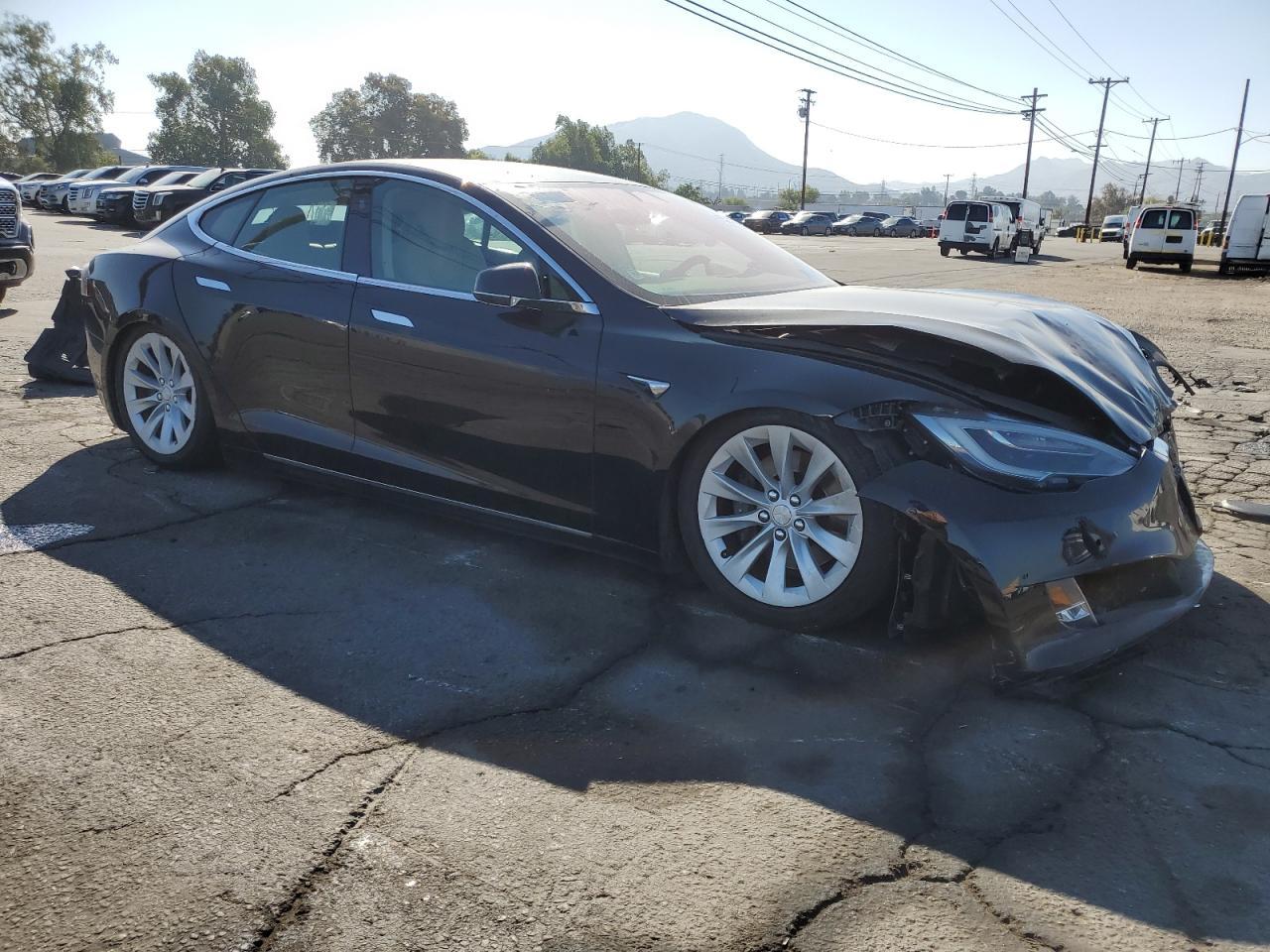 2017 Tesla Model S - Фото 4