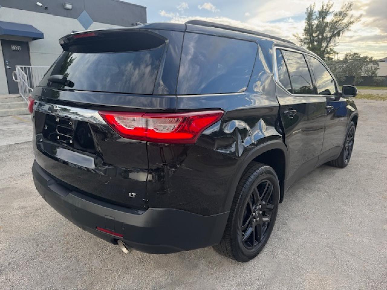 2021 Chevrolet Traverse Lt - Фото 3