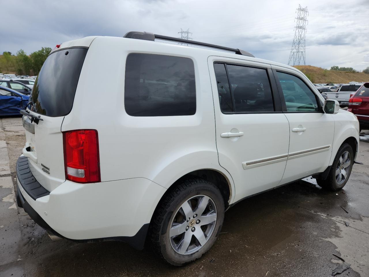 2014 Honda Pilot Touring - Image 3