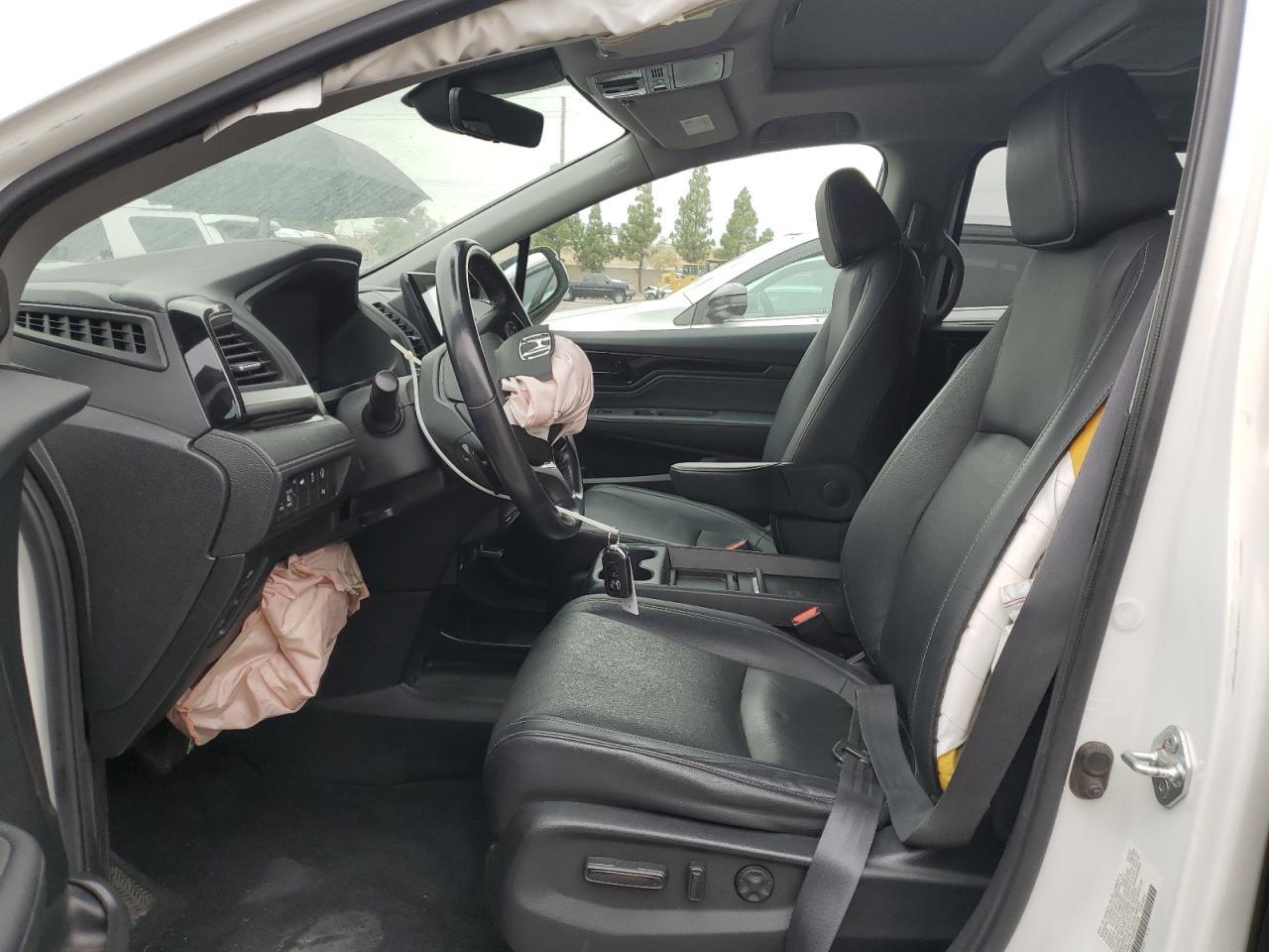 2022 Honda Odyssey Touring - Image 7