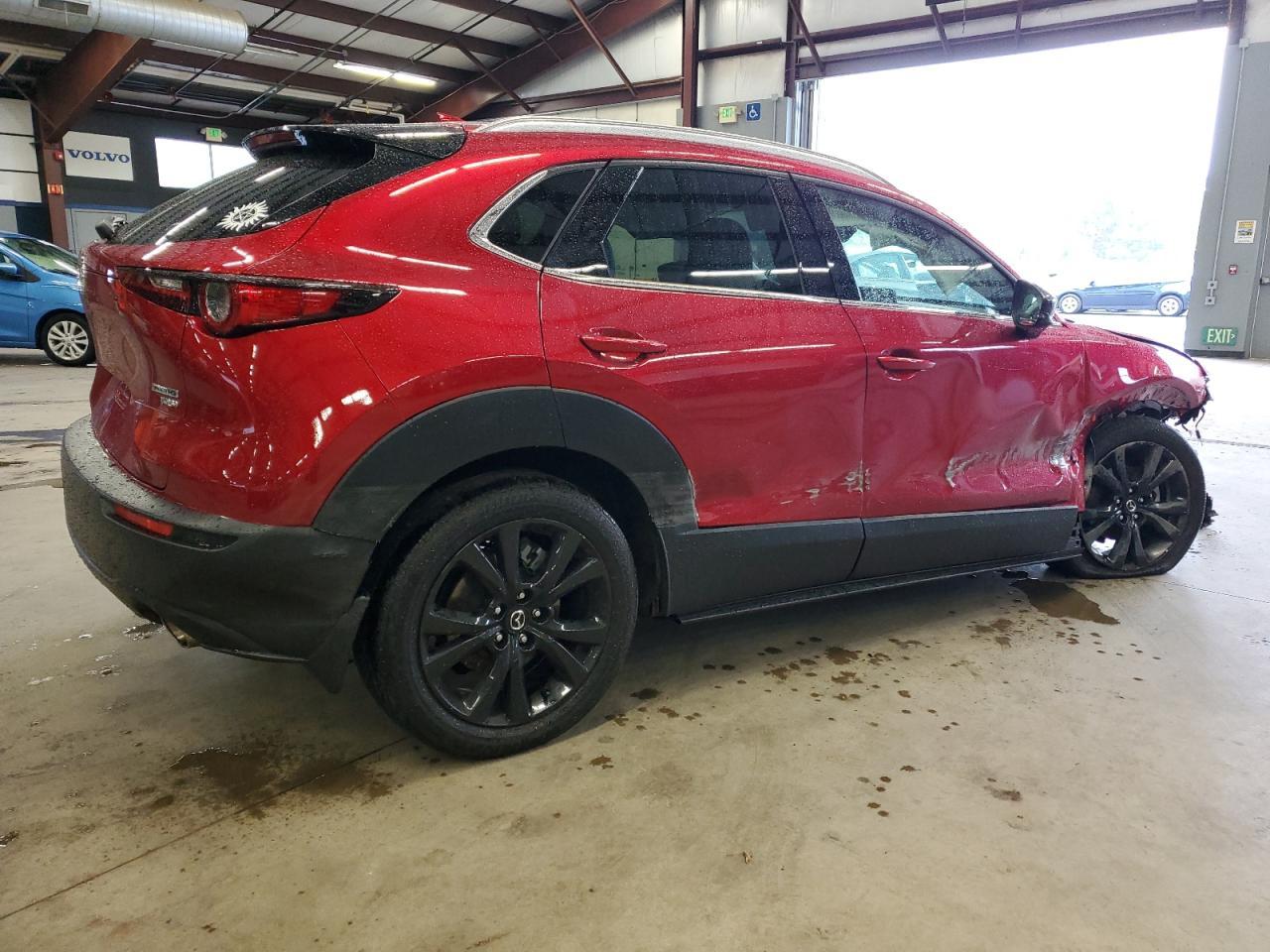 2022 Mazda Cx-30 Premium - Image 3