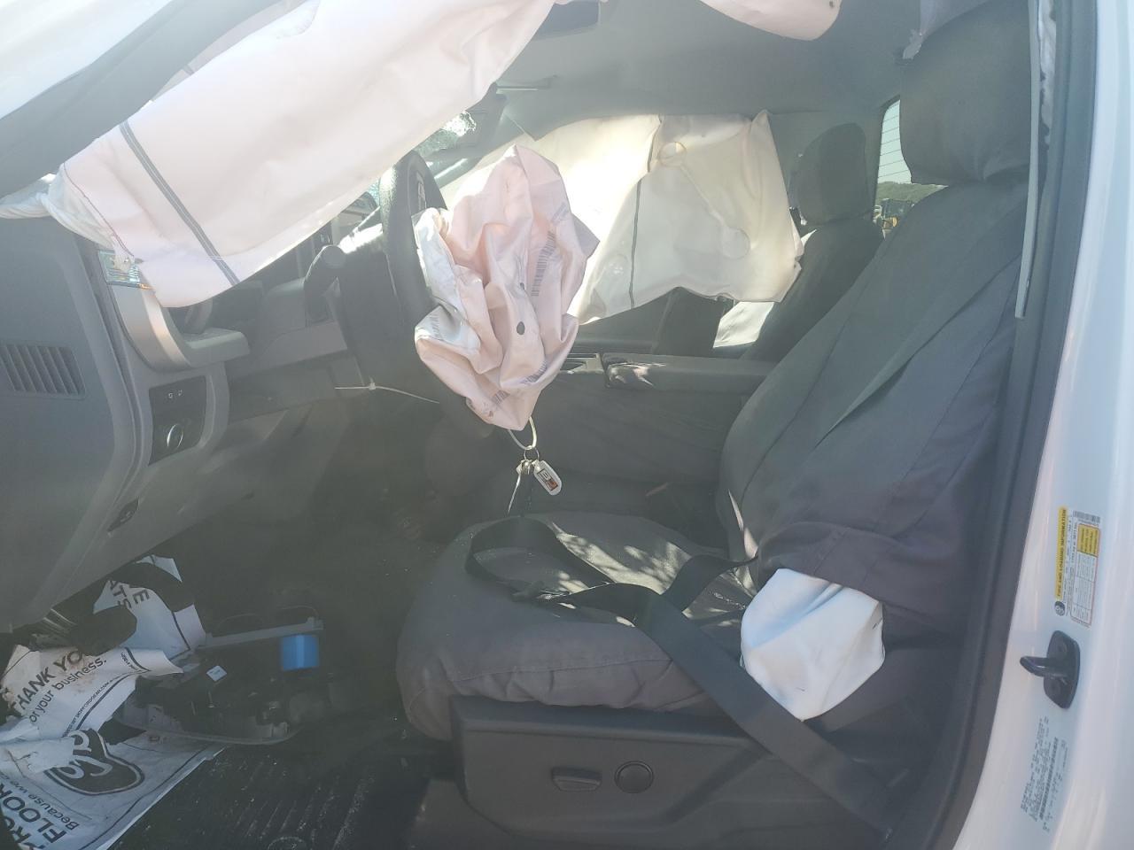 2024 Ford F250 Super Duty - Фото 7