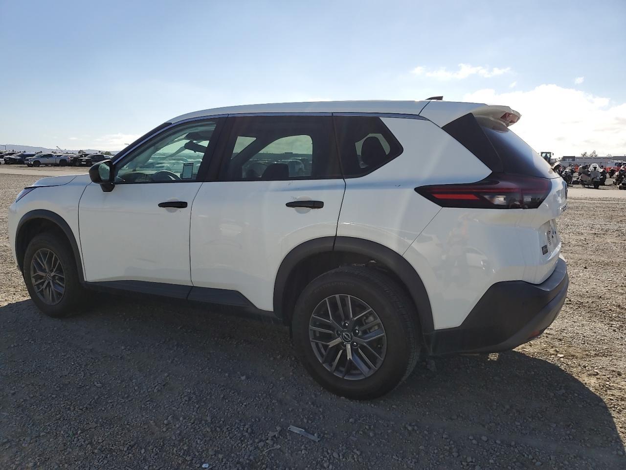 2023 Nissan Rogue S - Image 2